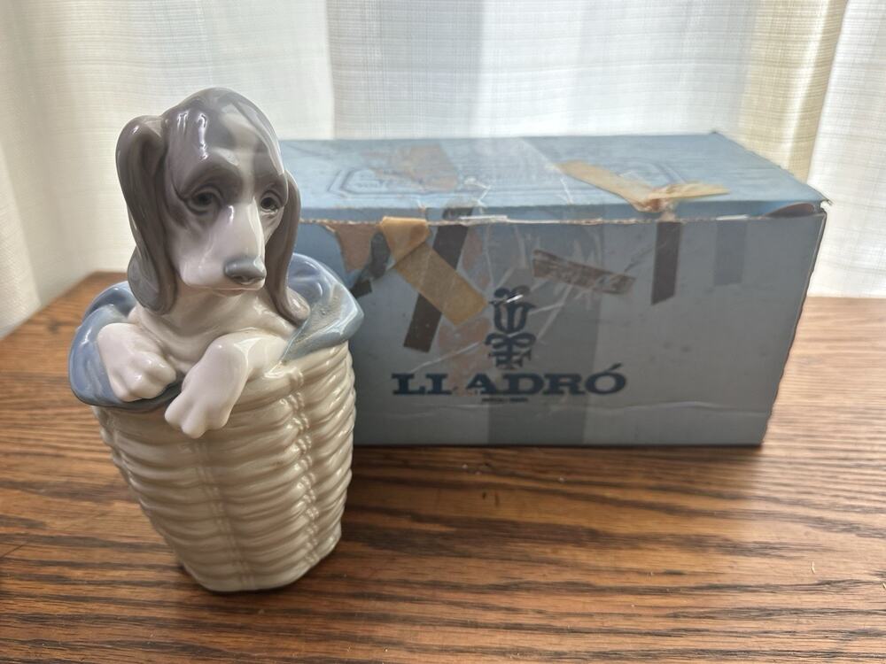 Retired Llardo #1128 Dog in Basket Basset Hound Spanish Porcelain Figurine